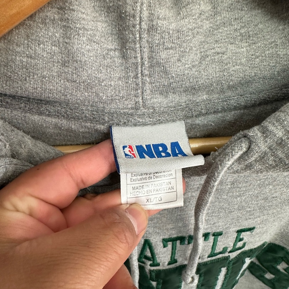 Vintage Seattle Sonics Hoodie - Picture 3 of 3